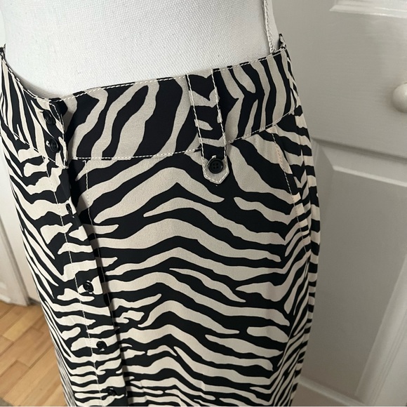 REISSUE CA Animal Print Skirt Button Front Closure Side Pockets Tan Black sz 6 - Picture 7 of 8